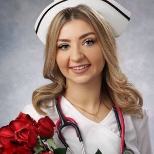 Meet your Posher, Caroline